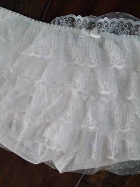 White Tiered Lace Petticoat Skirt